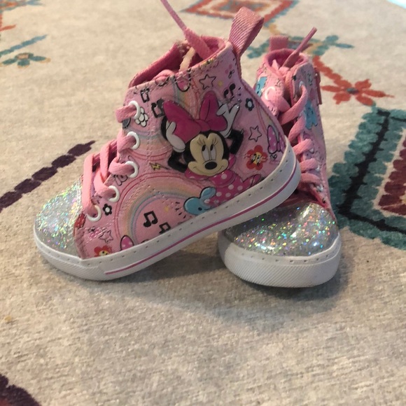 Minnie Mouse Light Up High Tops - Picture 1 of 5